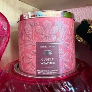 3 wickets White Barn cuddle weather Candle